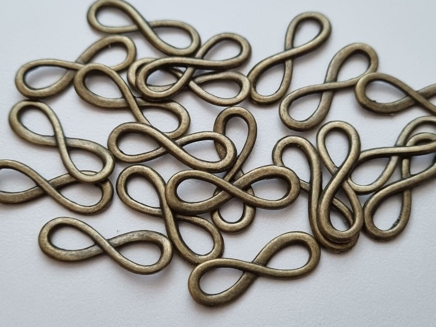 2 st Berlocker Charms Oändlighet / Infinity (Bronsfärgade)