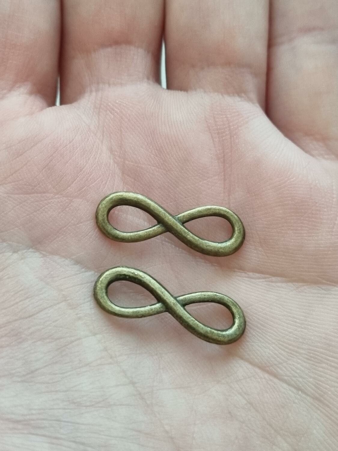 2 st Berlocker Charms Oändlighet / Infinity (Bronsfärgade)