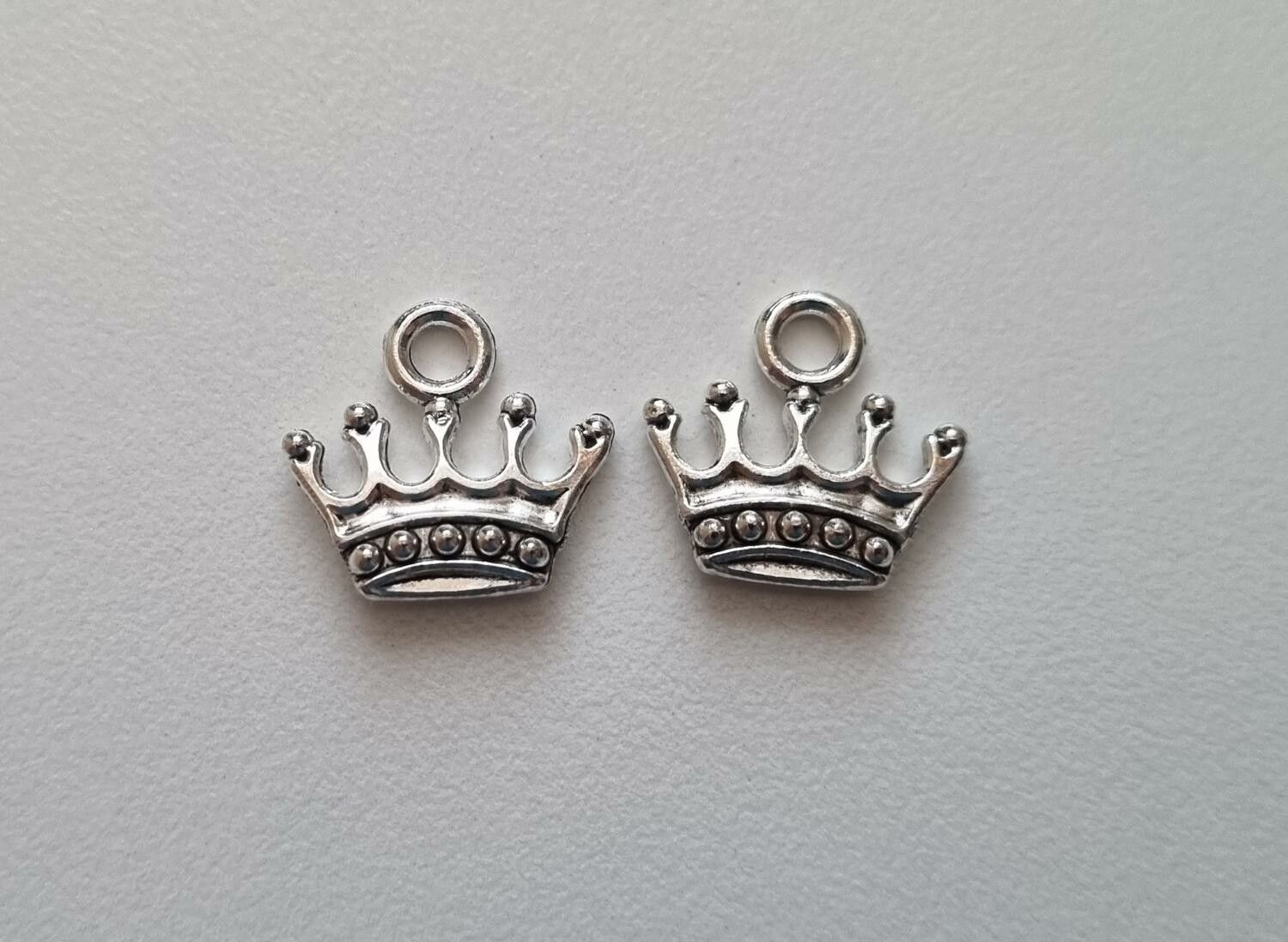 2 st Kungakronor berlocker charms (silverfärgade)