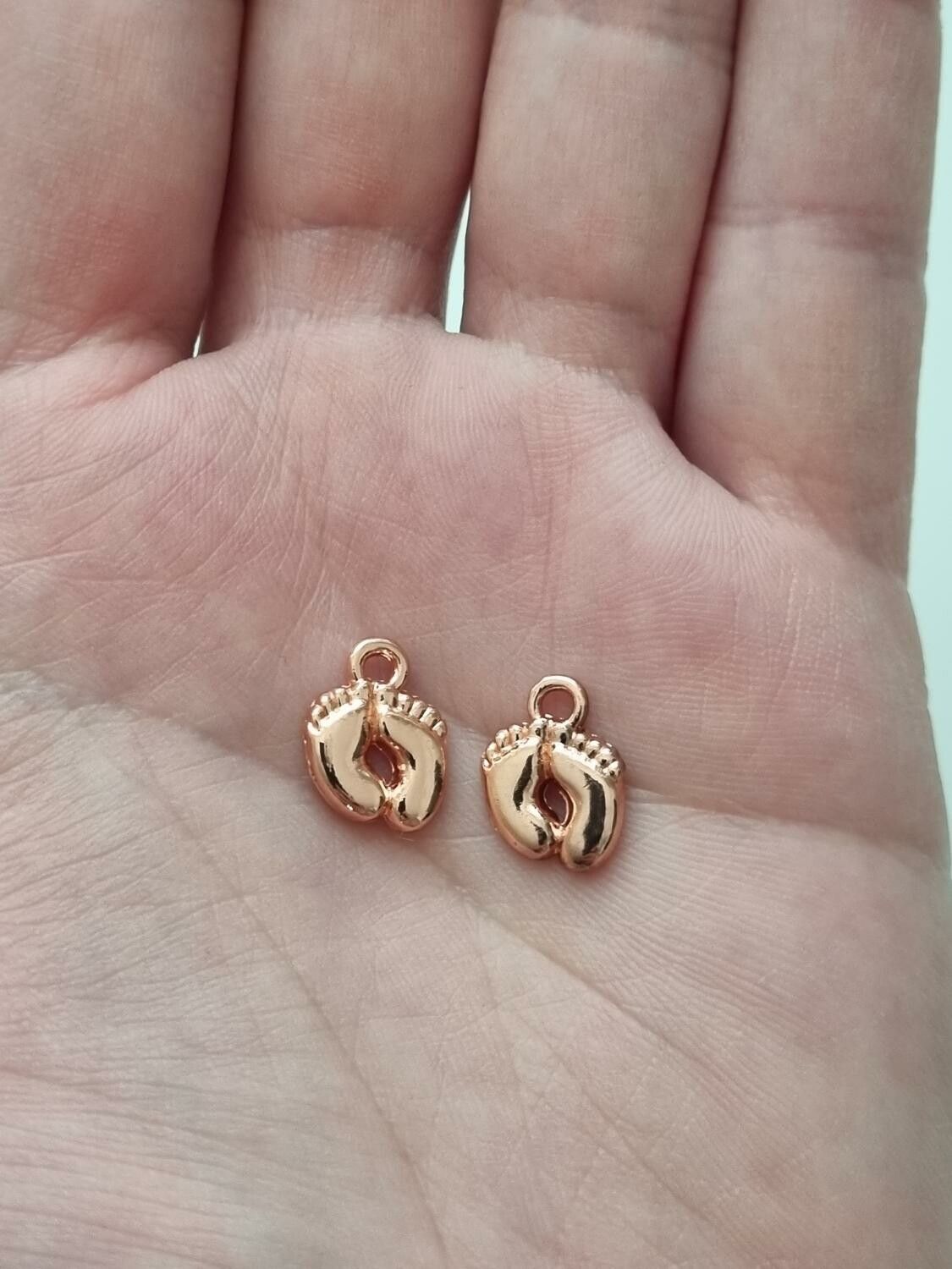 2 st Berlocker Charms Fötter (Roseguldfärgade)