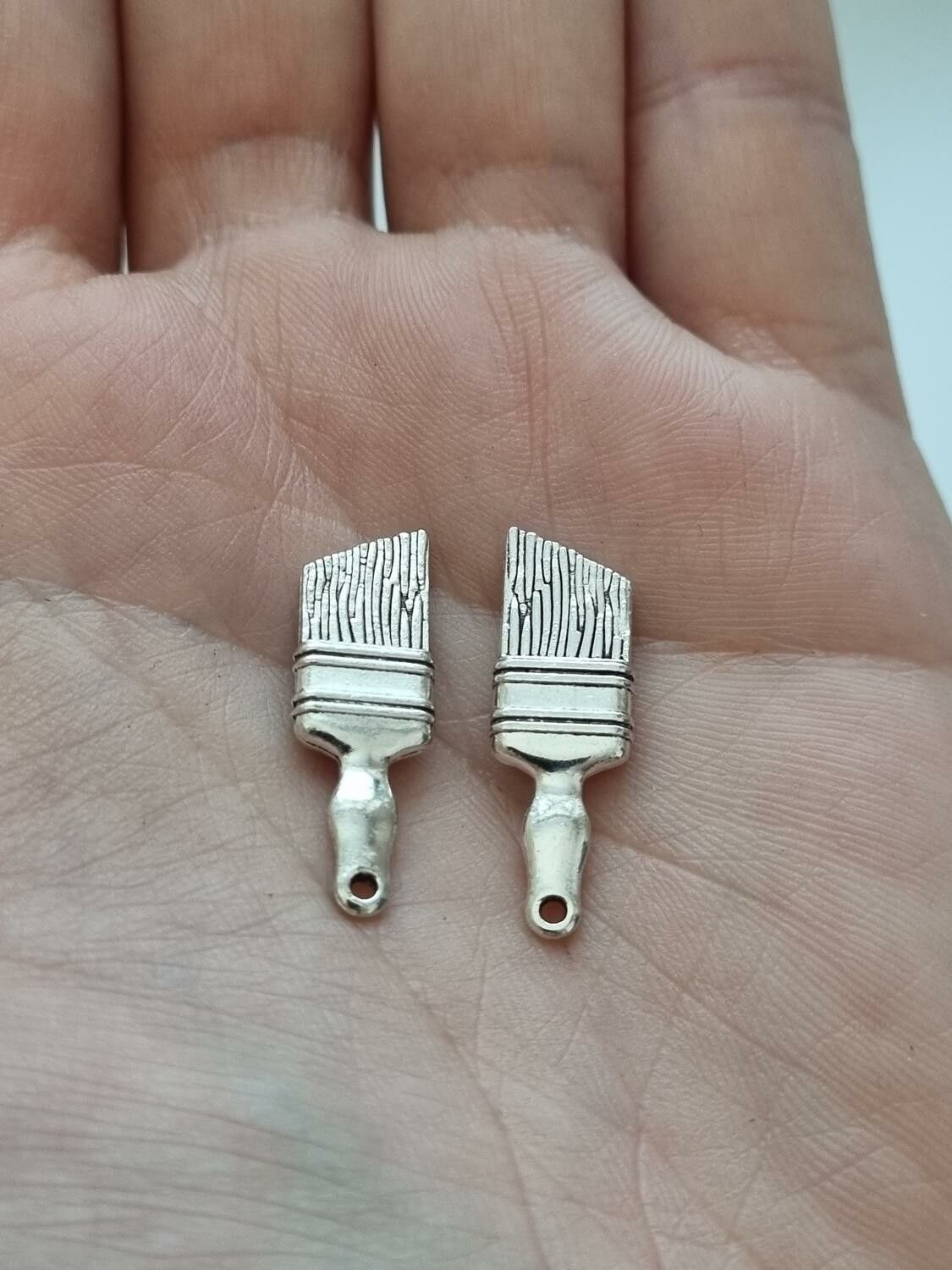 Miniatyr Charms Berlocker Målarpensel, 2 st silverfärgade