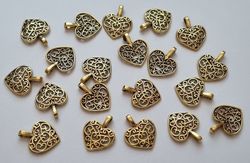 2 st berlocker charms Hjärtan