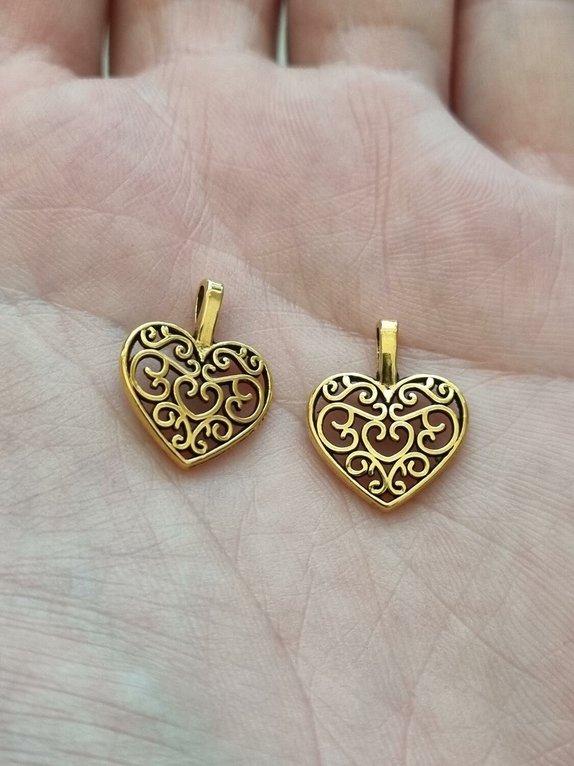 2 st berlocker charms Hjärtan