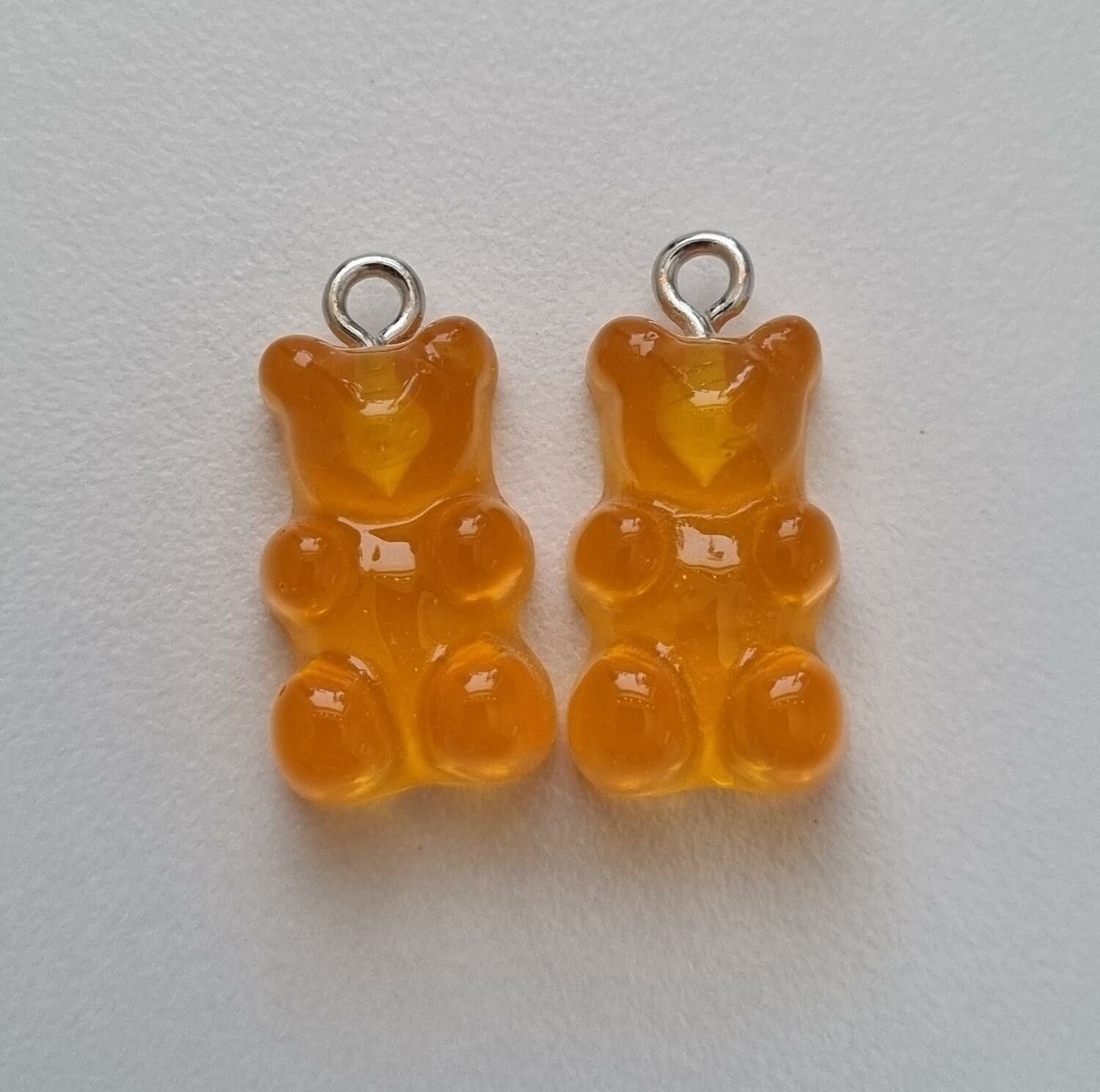 2 st orangea Gummibjörnar, miniatyrer berlocker charms