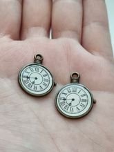 Berlocker miniatyr charms Klockor, 2 st
