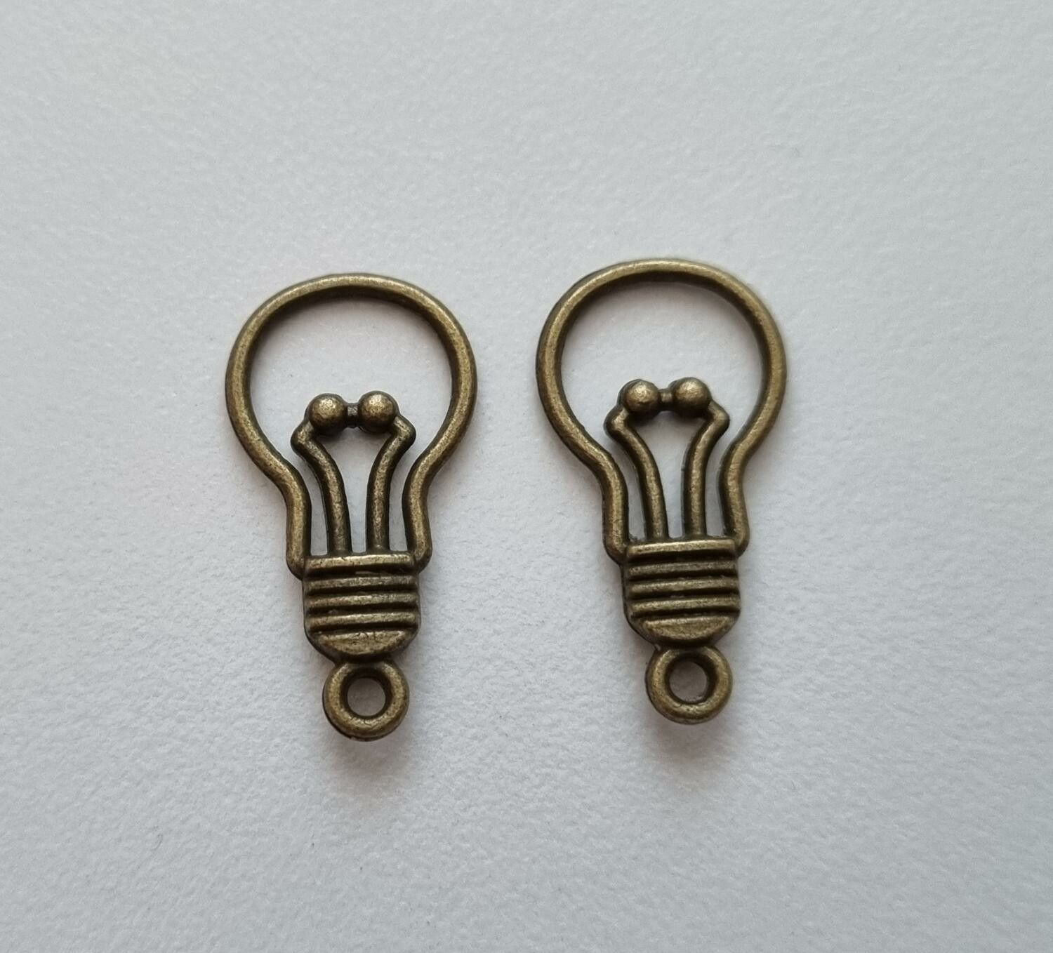 Miniatyr Charms Berlocker Glödlampor, 2 st bronsfärgade