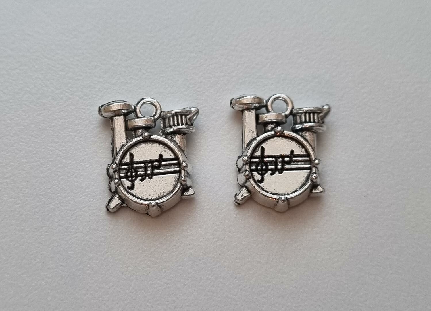 Berlocker Charms Miniatyr Musikinstrument, Trumset (2 st)