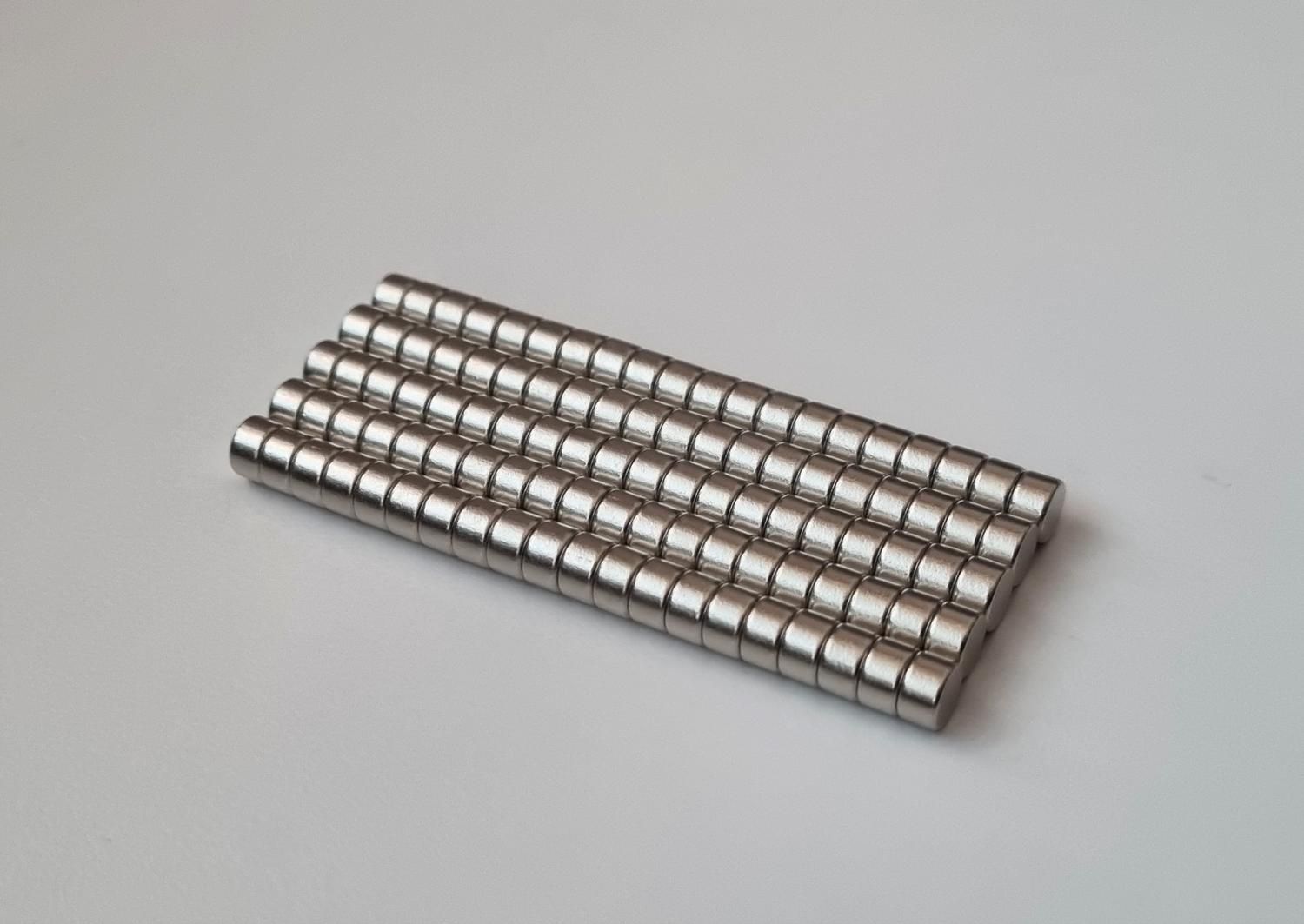 100 st Neodymium magneter (5x3 mm) runda magneter