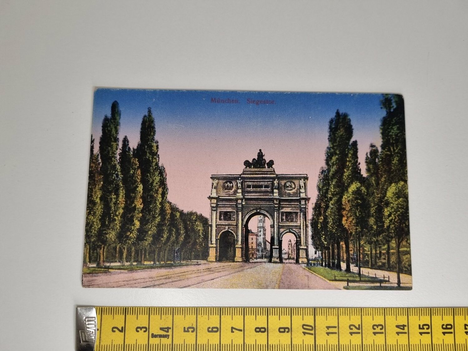 Äldre vykort. MÜNCHEN, Siegestor