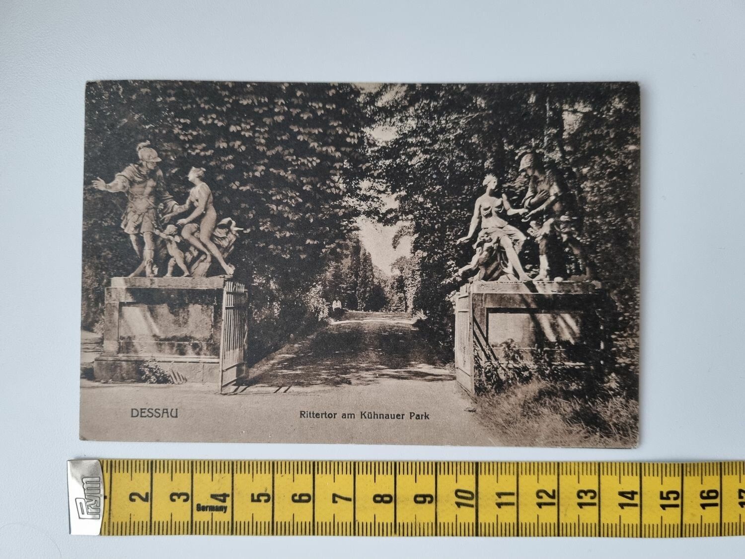 Äldre vykort. Dessau. Rittertor am Kühnauer Park 1917