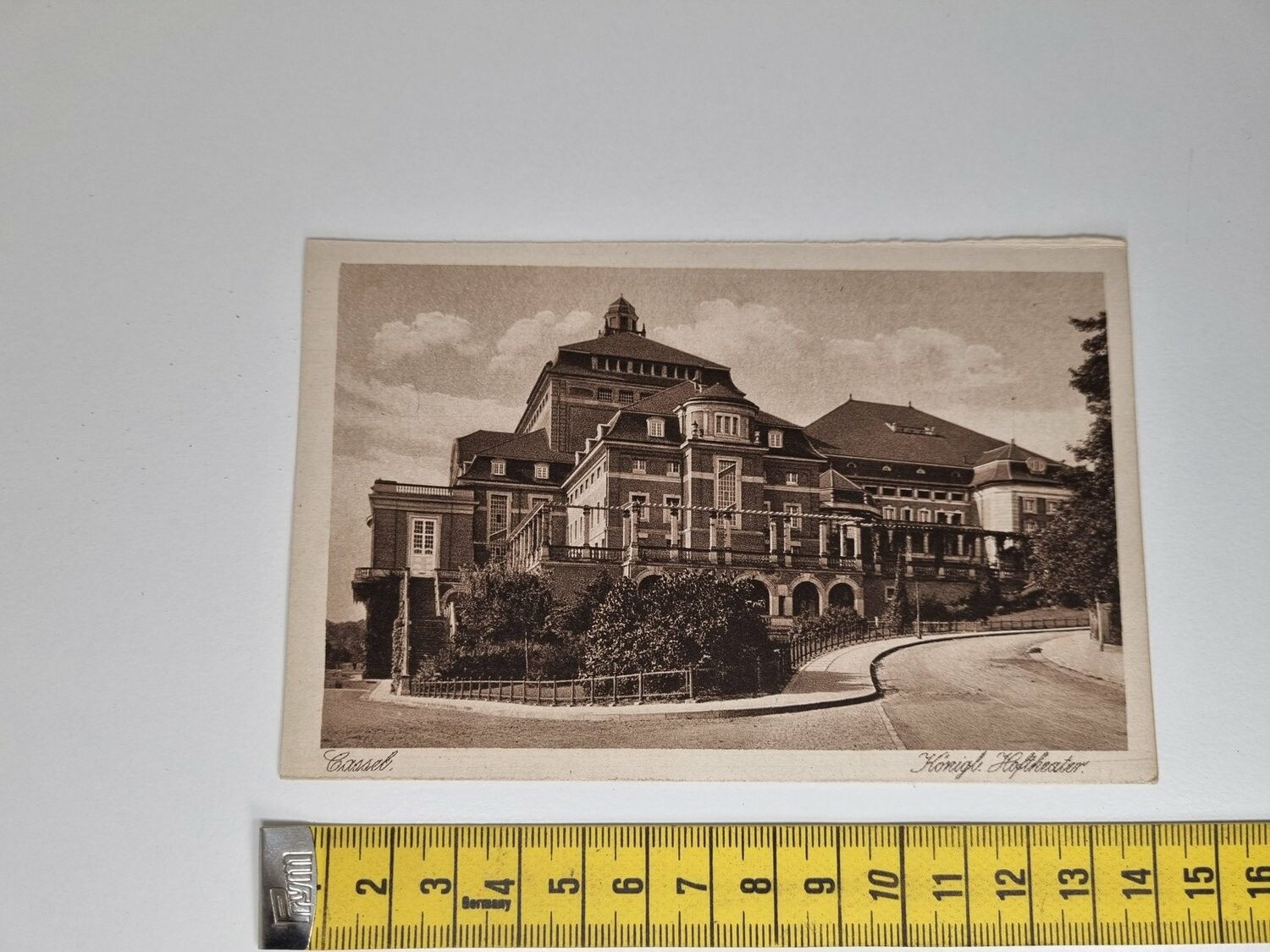 Äldre vykort. Cassel / Kassel Königl. Hoftheater.