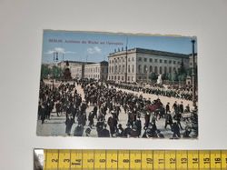 Äldre vykort. BERLIN. Aufziehen der Wache am Opernplatz