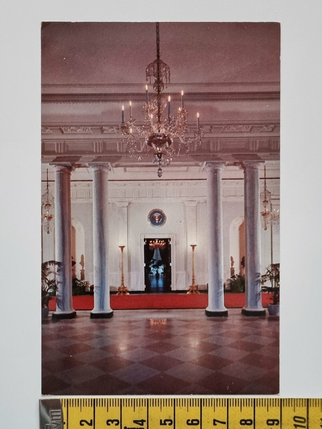 Äldre vykort, THE WHITE HOUSE. Main Entrance Hall. Washington, D. C