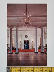 Äldre vykort, THE WHITE HOUSE. Main Entrance Hall. Washington, D. C