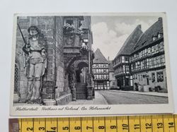 Äldre vykort, Halberstadt. Rathaus mit Roland. Am Holzmarkt