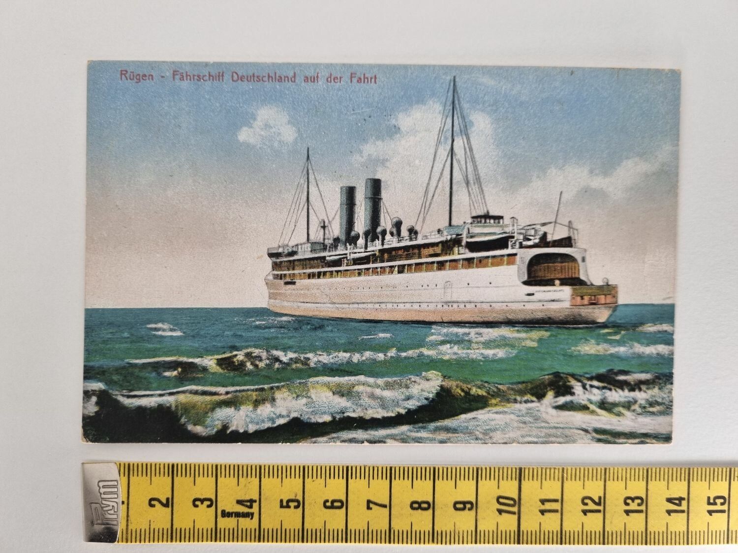 Äldre vykort. Rügen Fährschiff Deutschland auf der Fahrt, 1920