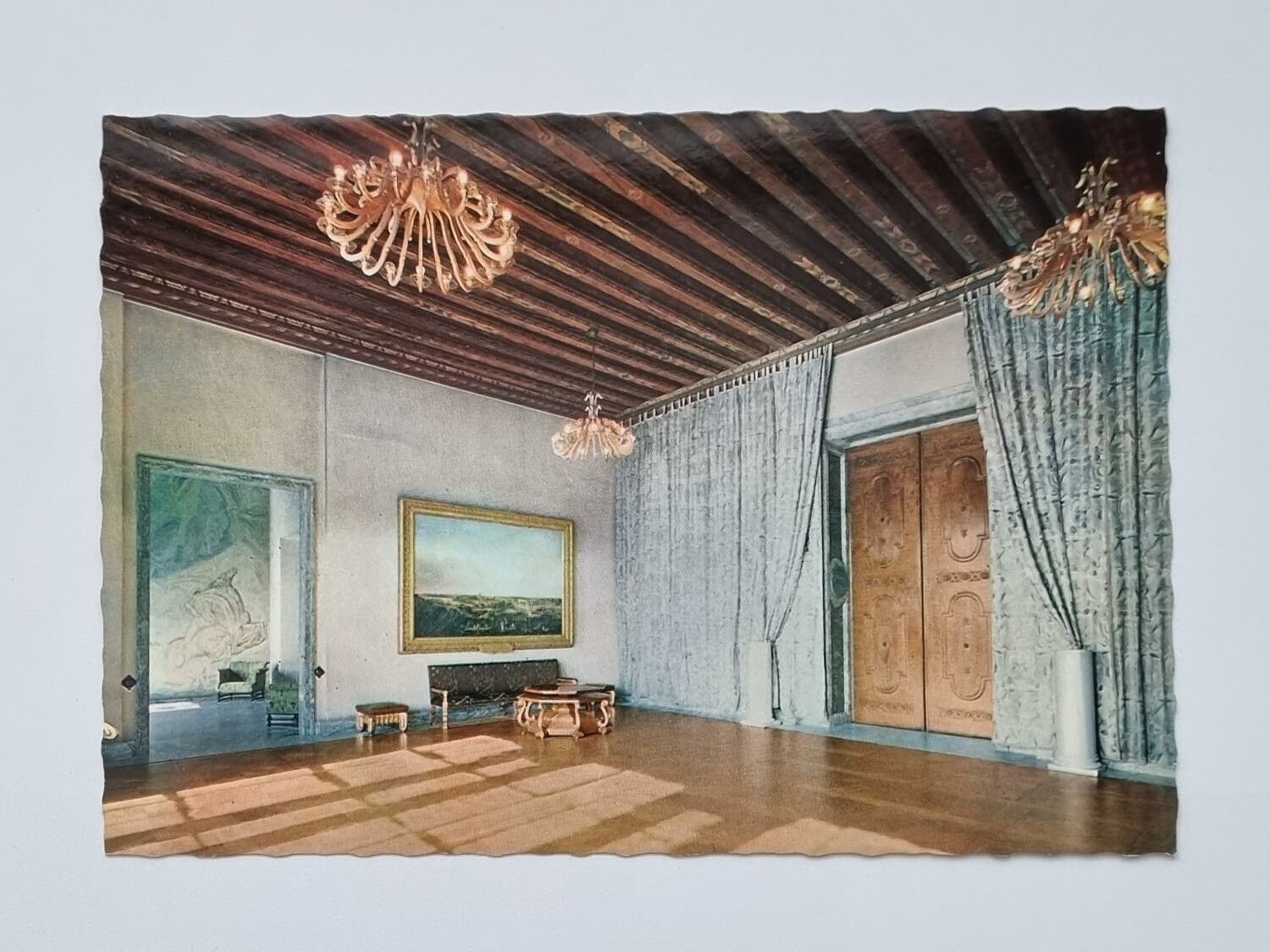 Vykort - Stockholm. Stadshuset. Interiörbild från salen Tre Kronor