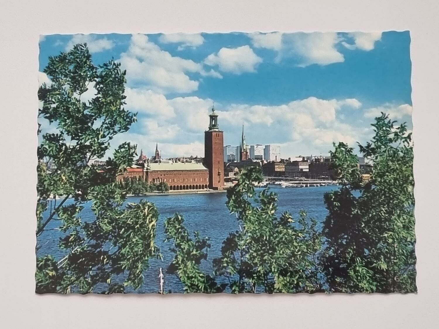 Vykort - Stockholm. Stadshuset från Söder med Hötorgs-City