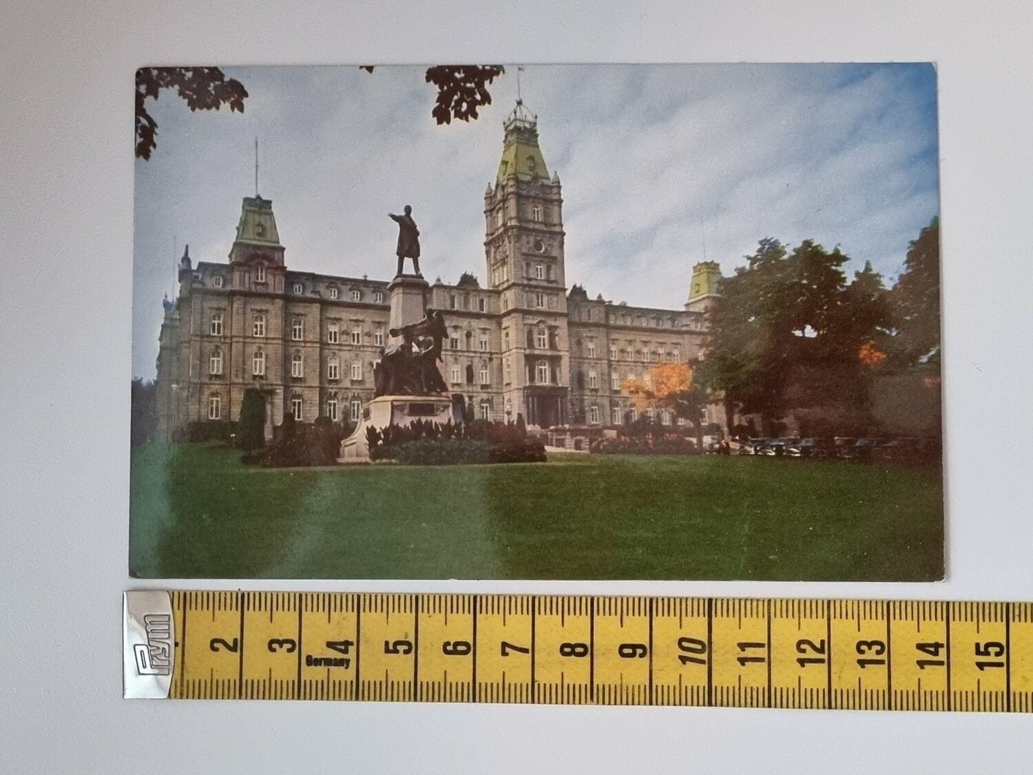 Vykort LE PARLEMENT, QUEBEC PARLIAMENT BUILDING, CANADA