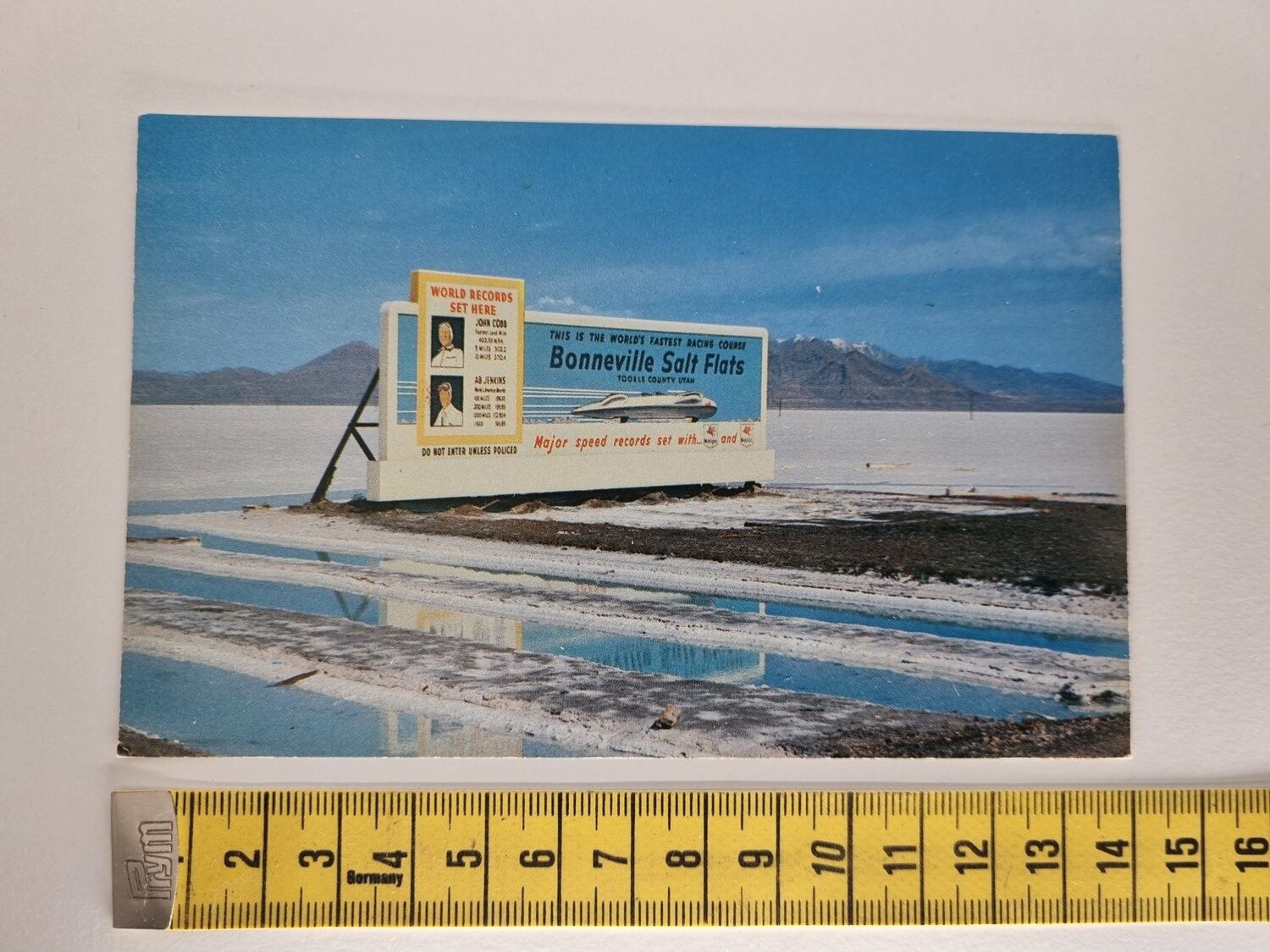 Vykort BONNEVILLE SALT FLATS "WORLD'S FASTEST SPEEDWAY" UTAH
