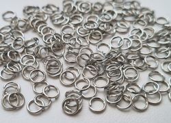 100 st jumprings / bindringar (5 mm, silverfärgade)