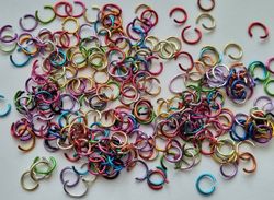 250 st jumprings / bindringar (6 mm, blandade färger)