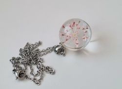 Halsband med rund rosa glasberlock (45 cm lång kedja)