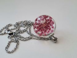 Halsband med rund glasberlock (48 cm lång kedja)