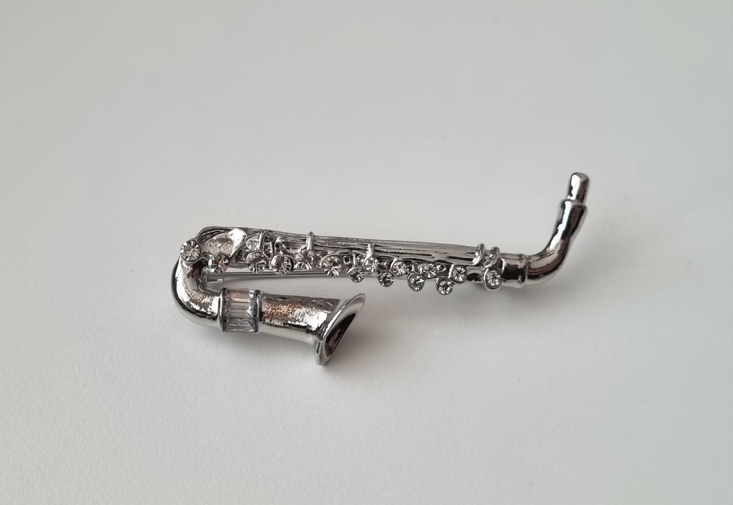 1 st detaljrik brosch hänge - Saxofon