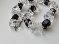 Tungt halsband med stora pärlor (130,8 gram)