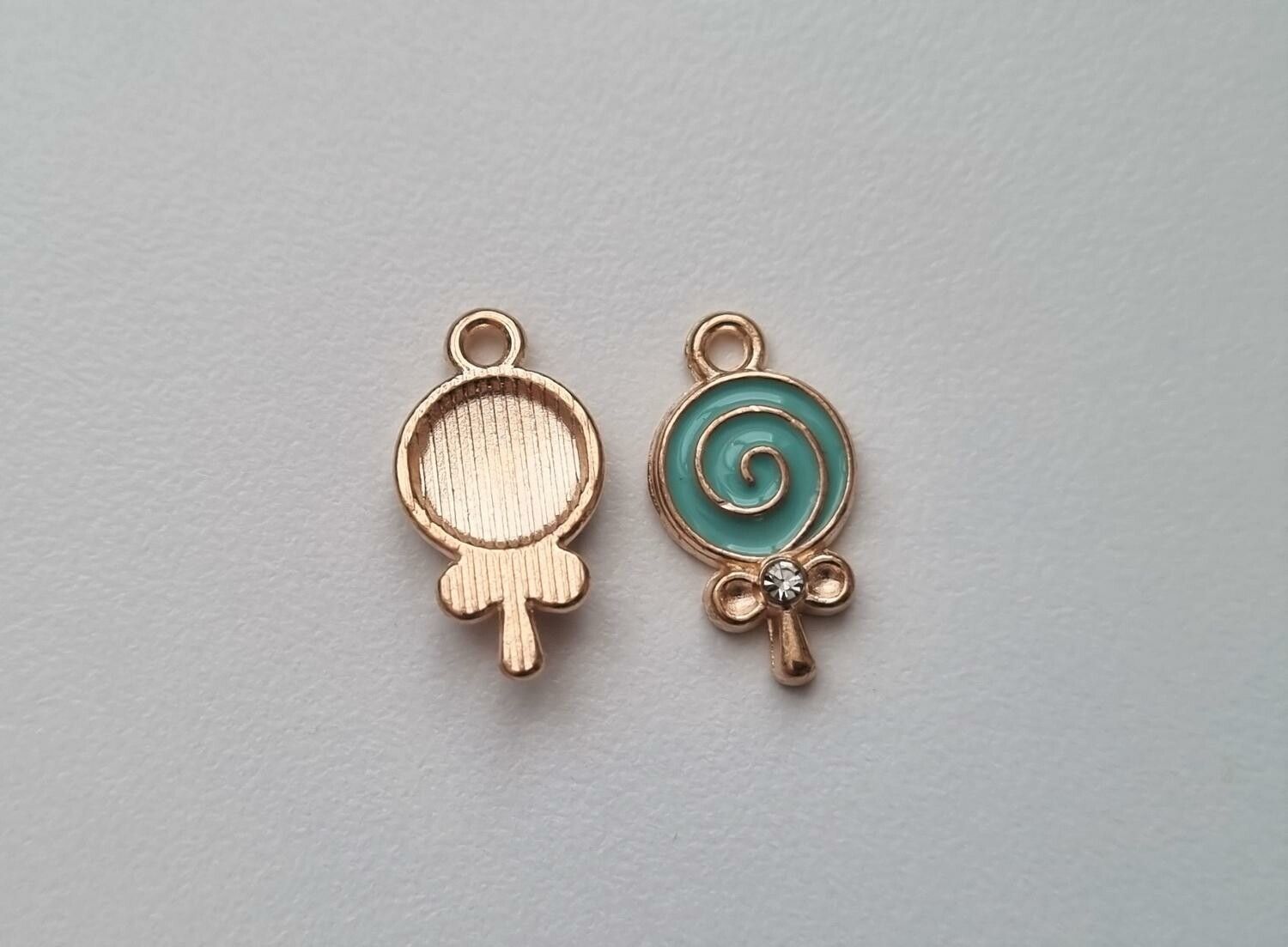 2 st berlocker, charms - Klubbor (turkosa)