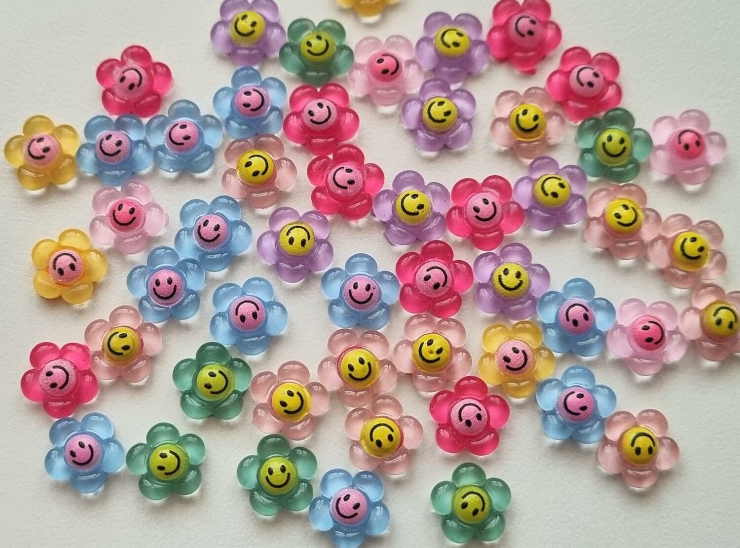 20 st glada blommor, smileyblommor - Flatbacks / miniatyrer (9 mm)