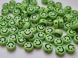 50 st pärlor smiley Smileypärlor (6 mm i diameter)
