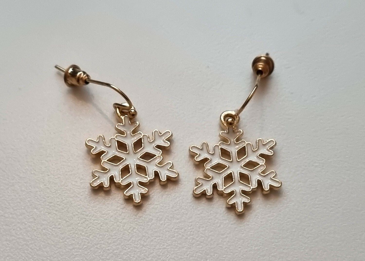 Örhängen Vita snöflingor