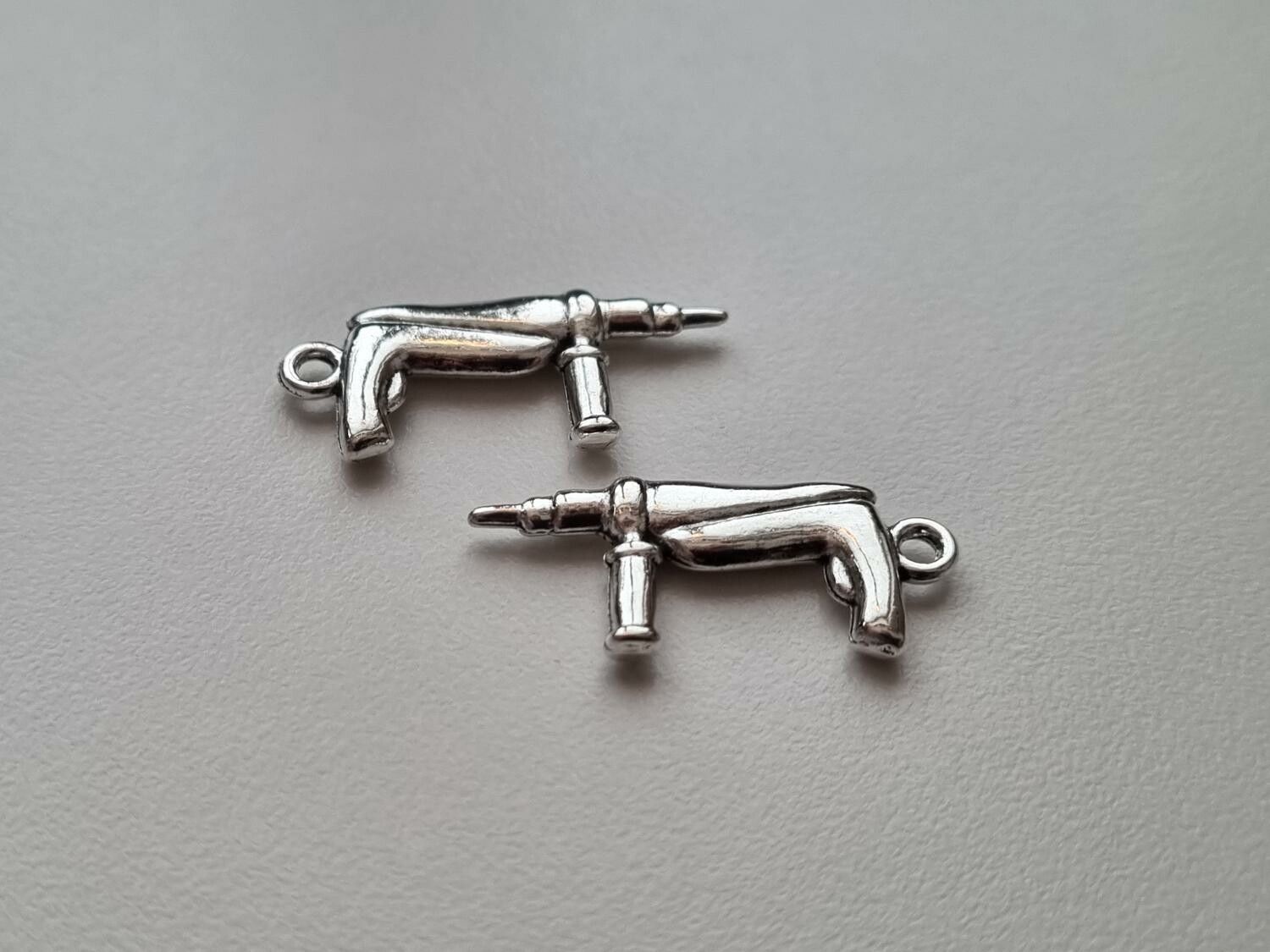 Berlocker Charms Miniatyr Borr / borrar, 2 st silverfärgade
