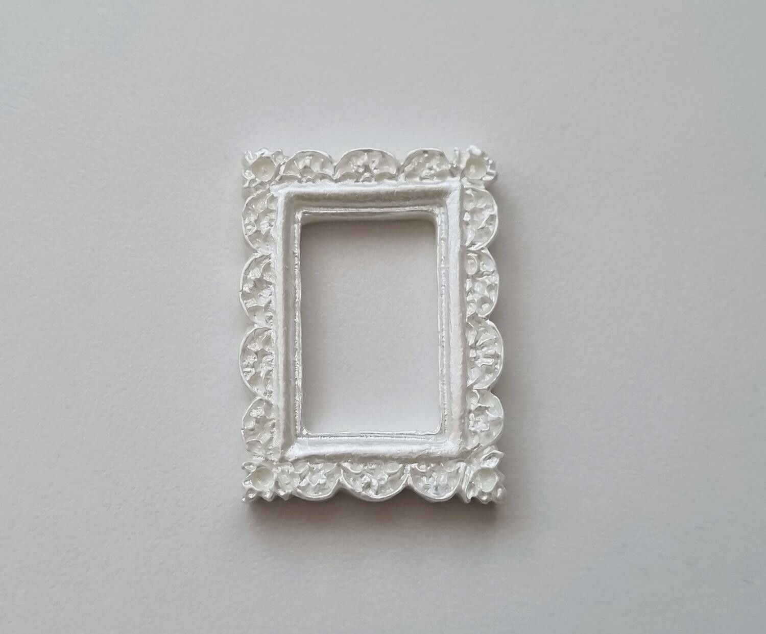 Miniatyr tavelram, ram - till dockhus, tittskåp med mera (variant 13)