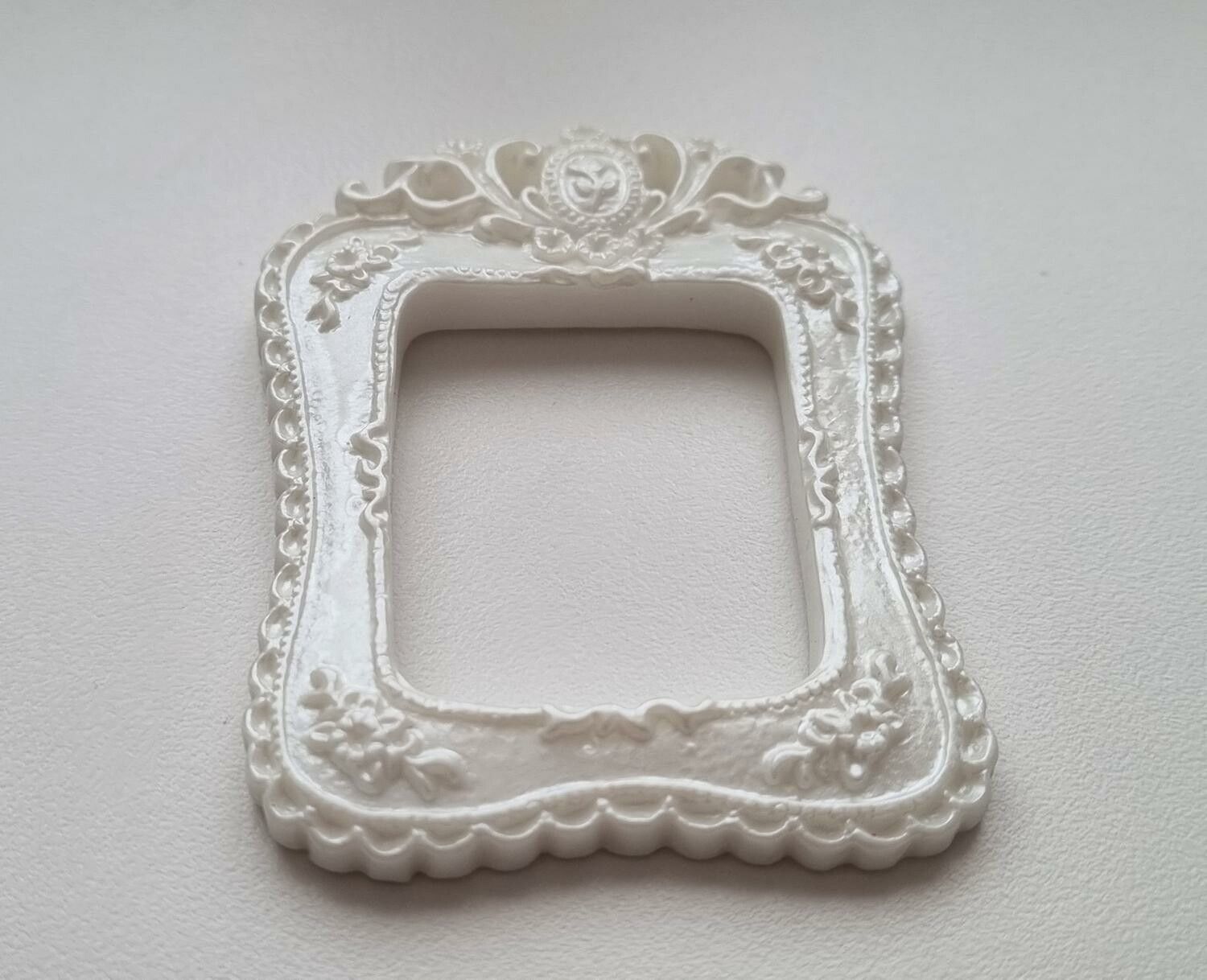 Miniatyr tavelram, ram - till dockhus, tittskåp med mera (variant 9)