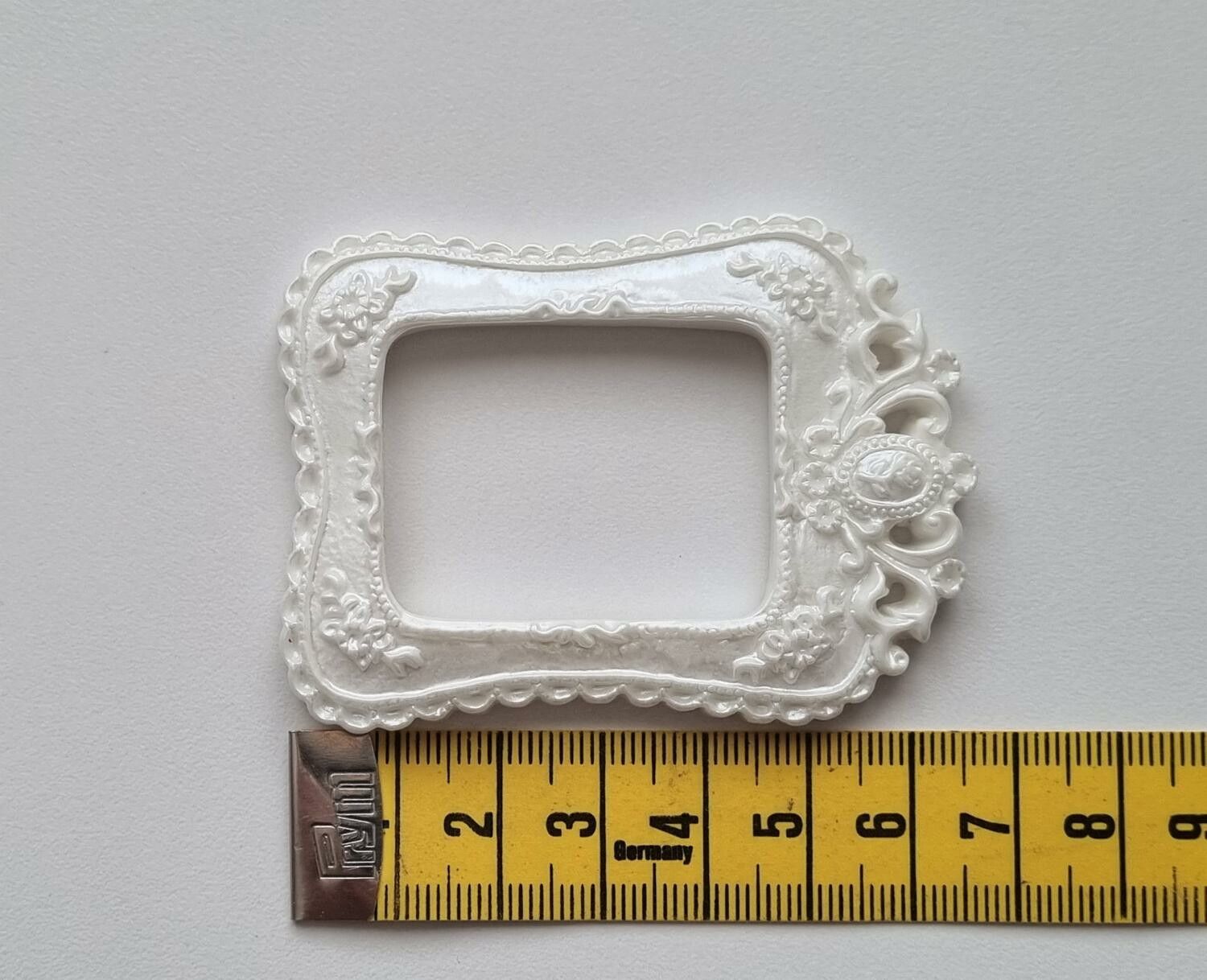 Miniatyr tavelram, ram - till dockhus, tittskåp med mera (variant 9)