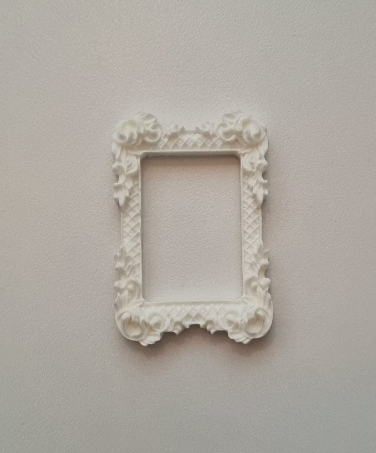 Miniatyr tavelram, ram - till dockhus, tittskåp med mera (variant 7)