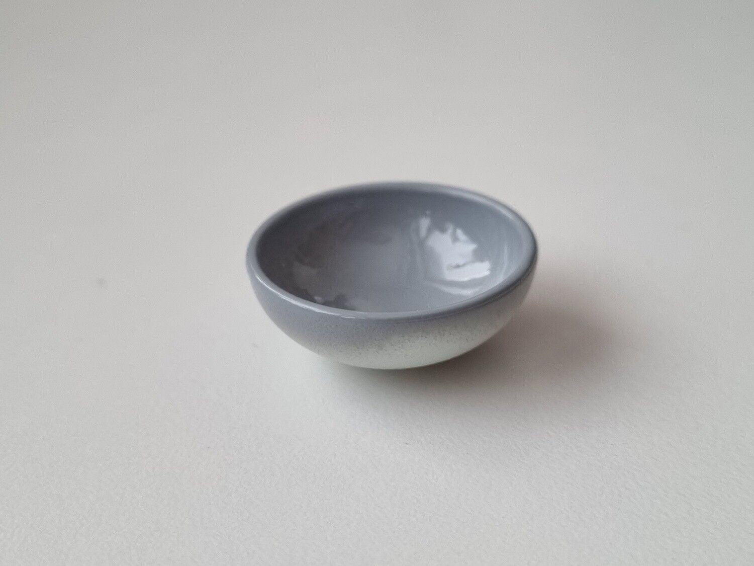 1 st skål, miniskål / miniatyr (grå/vit)