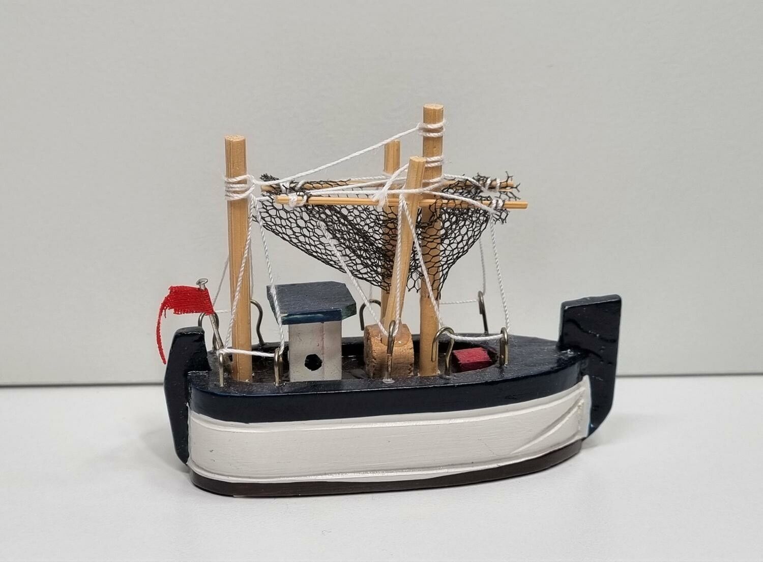 Fiskebåt i trä (variant 1)