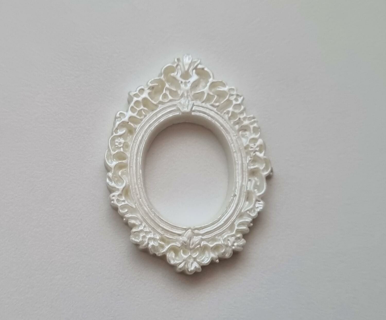 Miniatyr tavelram, ram - till dockhus, tittskåp med mera (variant 15)