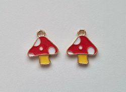 Berlocker / charms, Röda svampar / flugsvampar (2 st)