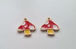Berlocker / charms, Röda svampar / flugsvampar (2 st)