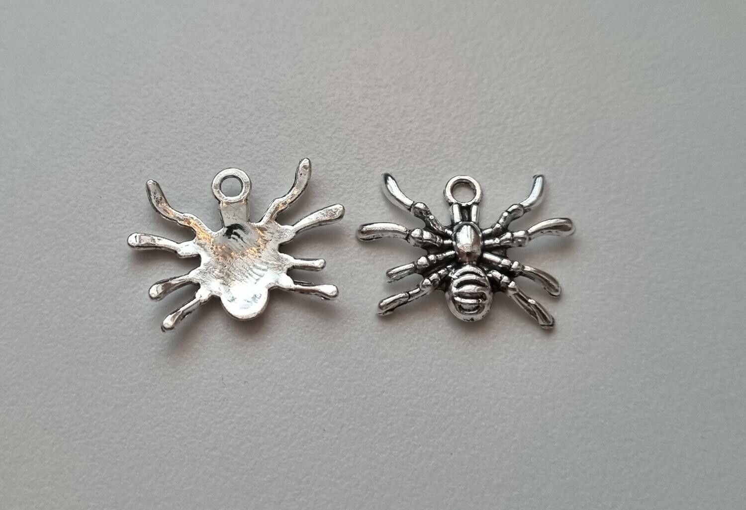 2 st spindlar, berlocker charms miniatyrer