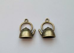 2 st bronsfärgade tekannor, berlocker charms miniatyrer