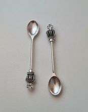 2 st Skedar, berlocker charms miniatyrer
