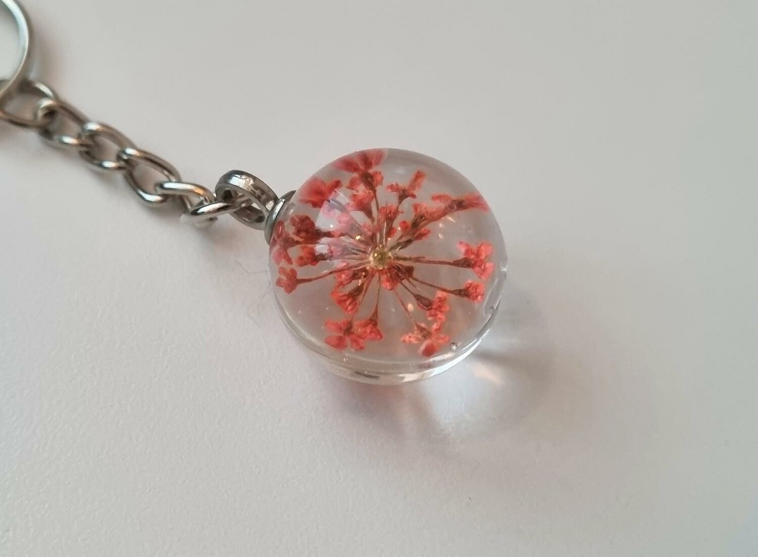Nyckelring med rund glasberlock (Orange/röd)