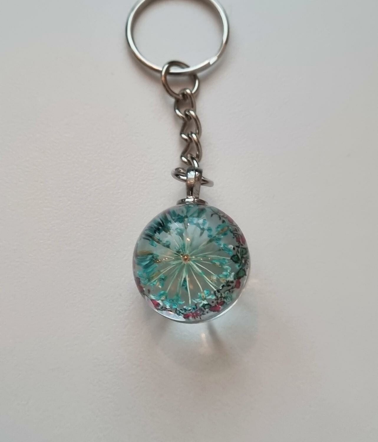 Nyckelring med rund glasberlock (turkos)