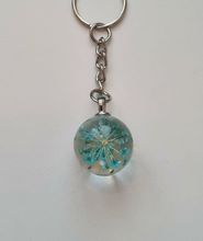 Nyckelring med rund glasberlock (turkos)